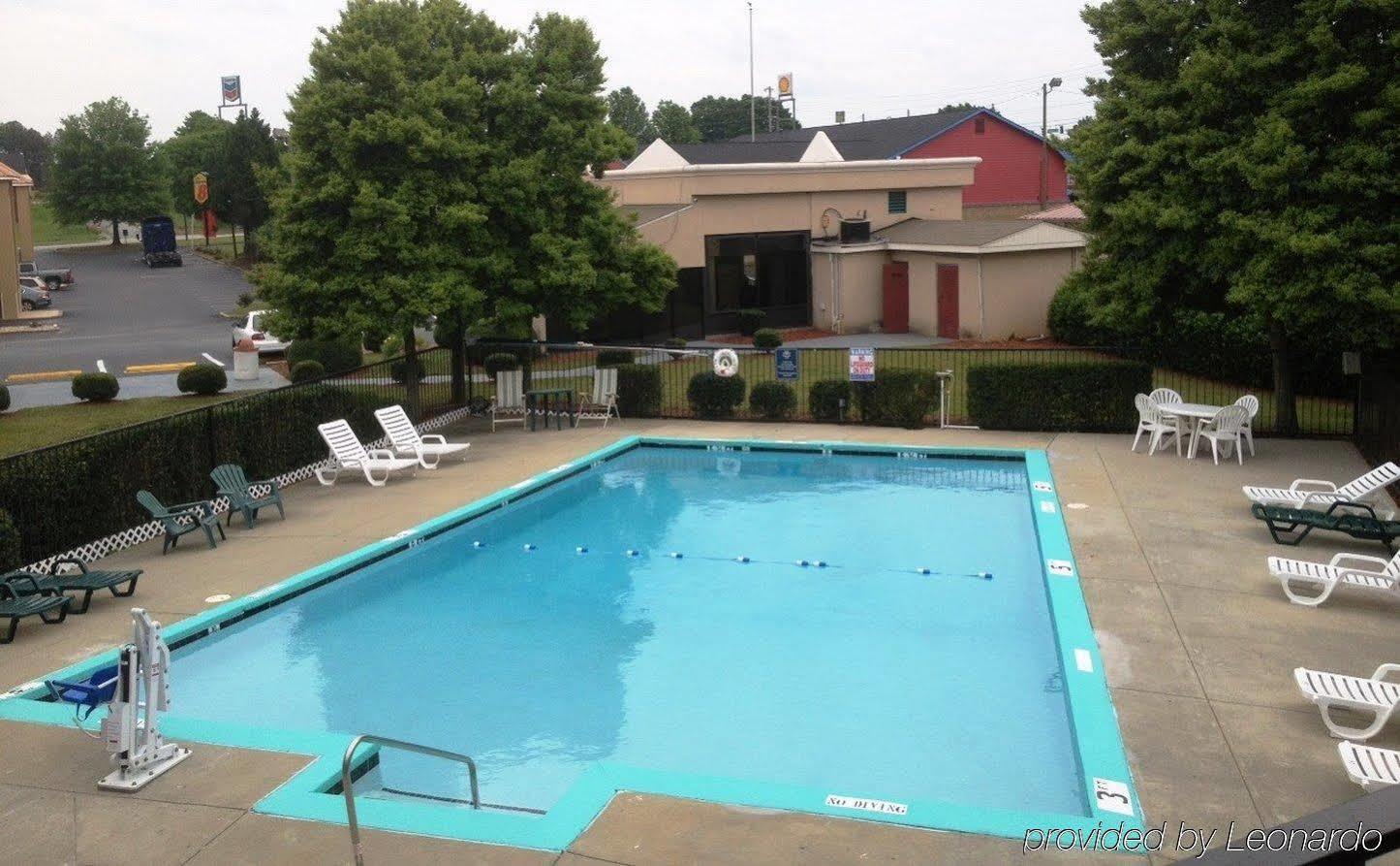 Red Roof Inn Atlanta - Suwanee/Mall Of Georgia Kültér fotó